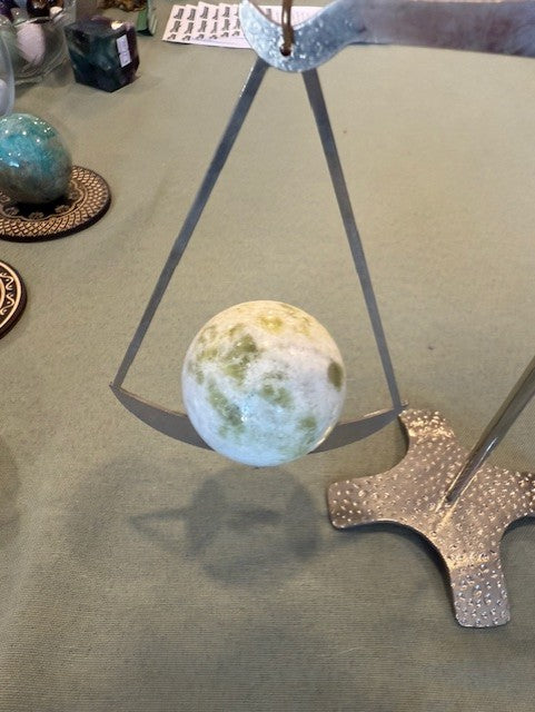 Jade sphere: 2 i
